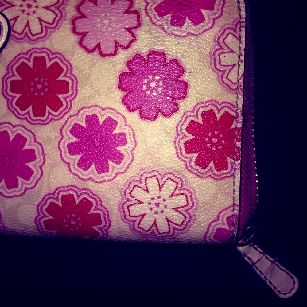 Coach Floral Print Accordion Zip Around Wallet F50